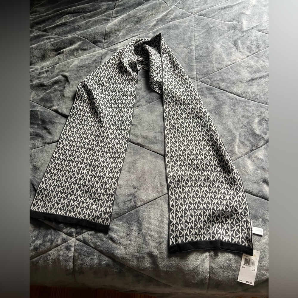Michael Kors Black and White Men's Scarf